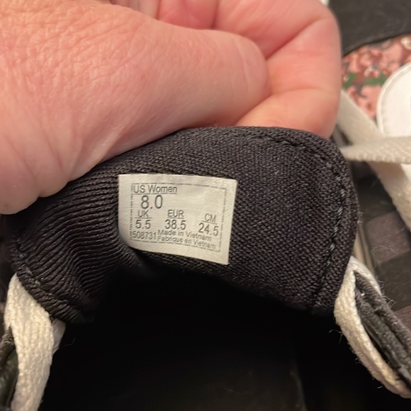 Rose print Vans - Picture 7 of 7